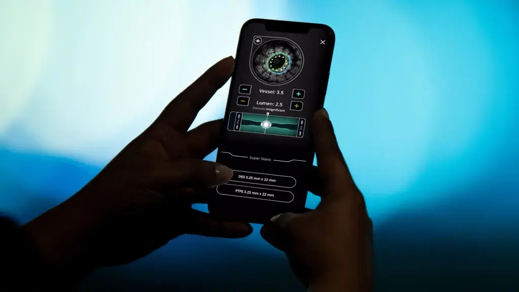 Asynchronous learning easily accessible for clinicians with a device they already have.